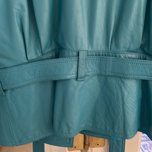 Vintage Leather Turquoise size Large jacket 2 pockets Belted, perfect condition - Picture 4 of 6